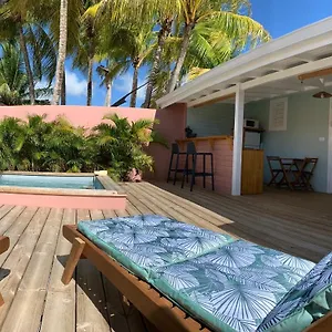 Kokogîtes, Avec Piscines Privatives Hébergement de vacances